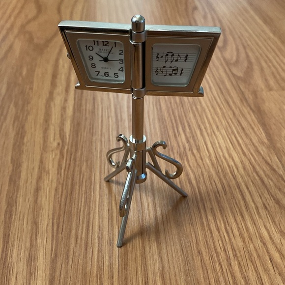 ❤️ Music Stand Clock New in Box - Picture 2 of 7